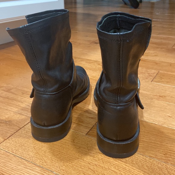 Super Cute!! Authentic Frye boots! Size 5.5 - Picture 6 of 7